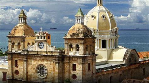 Catedral de San Pedro Claver! Zabytkowa Perła Cartagena i Historia Misji Chrześcijańskiej